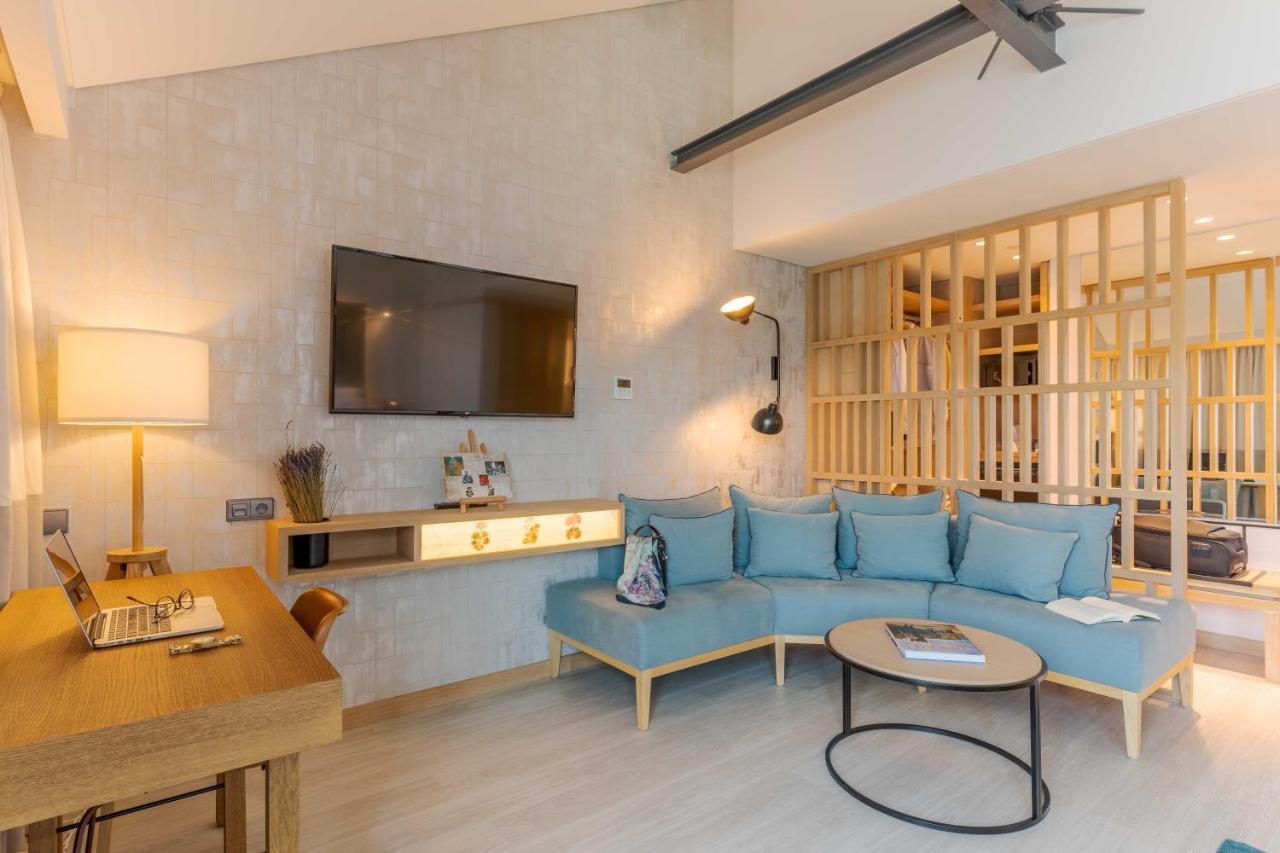 Pestana Douro Riverside - Preferred Hotels & Resorts, Lifestyle Valbom  Eksteriør billede A living room at the hotel