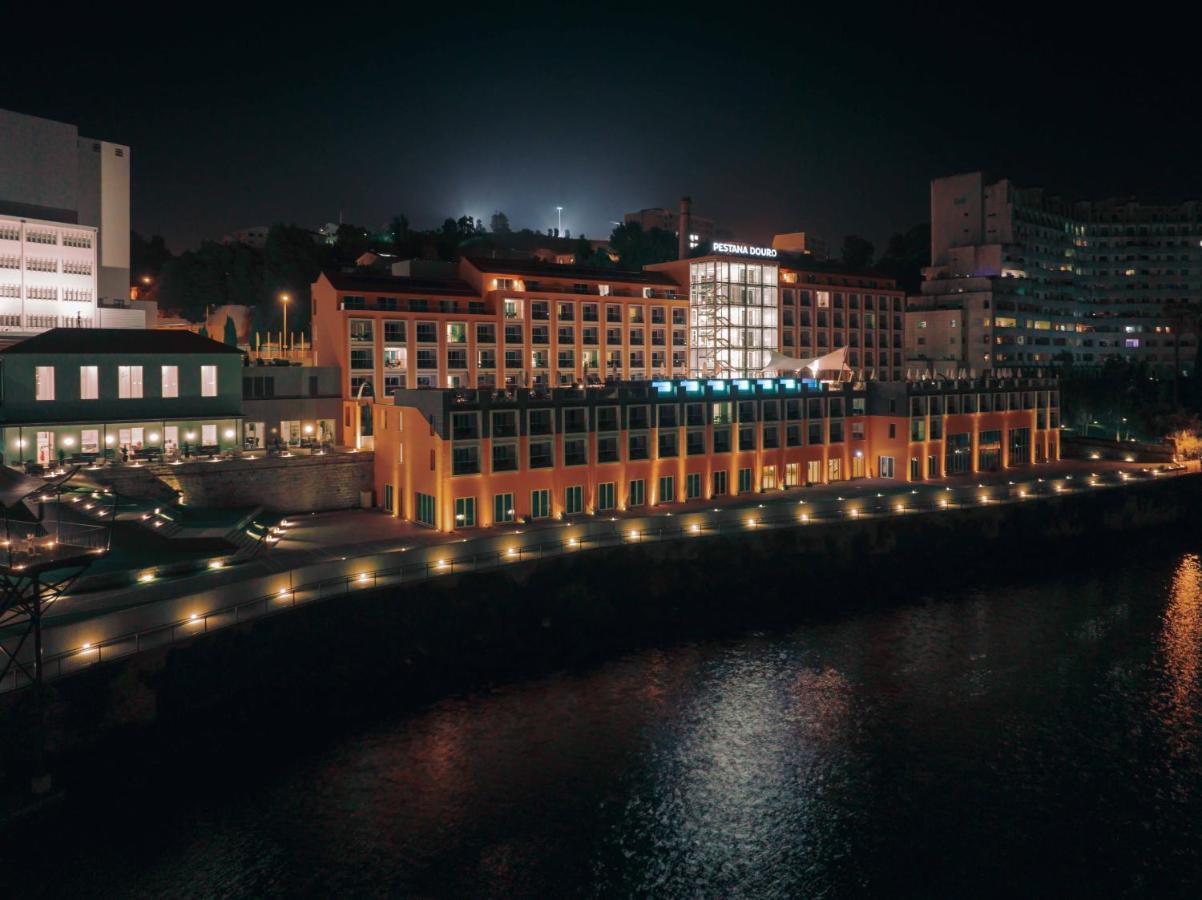 Pestana Douro Riverside - Preferred Hotels & Resorts, Lifestyle Valbom  Eksteriør billede The hotel at night